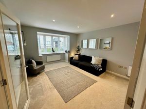 Photo 32- click for photo gallery